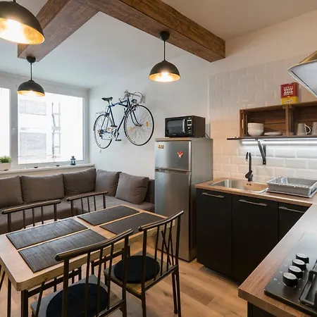 Apartment Stylish Centrally Located 1br With Parking Bratislava