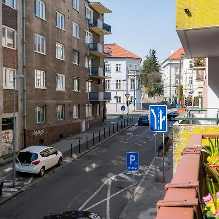 Stylish Centrally Located 1br With Parking Bratislava